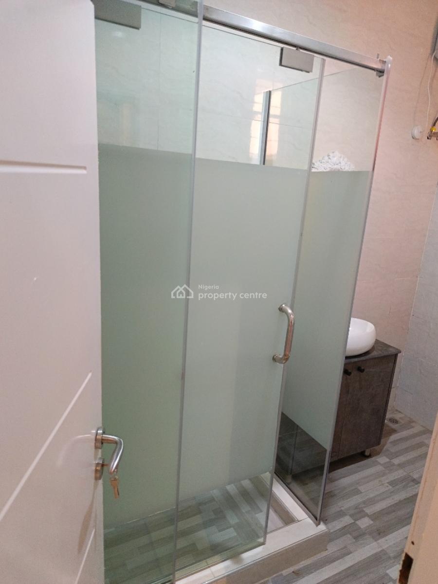 Tastefully Finished 3 Bedroom Terrace Duplex with 1 Room Bq., 3rd Avenue Gwarinpa, Gwarinpa, Abuja, Semi-detached Duplex for Rent