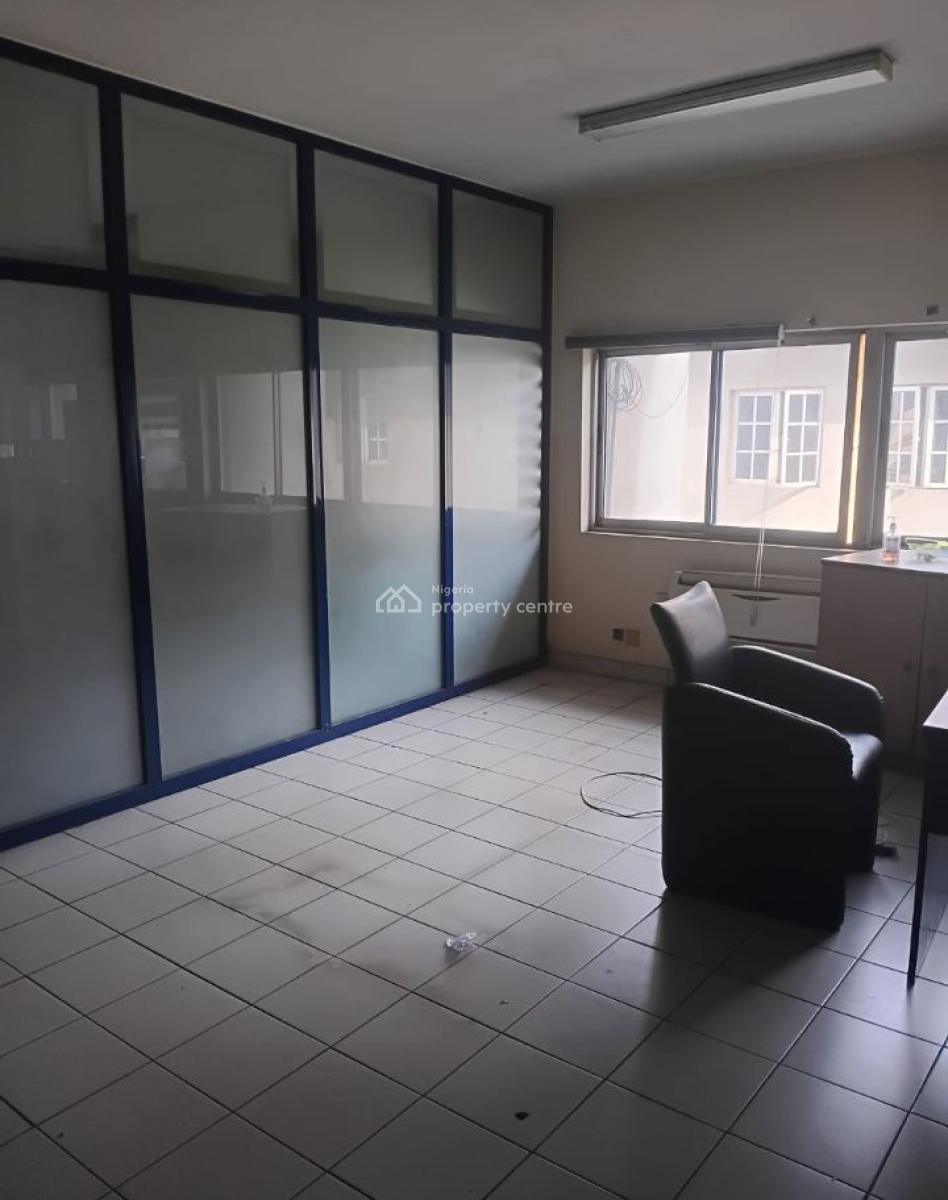 64.601 Square Metres Office Space, Awushe Estate, Opebi, Ikeja, Lagos, Office Space for Rent