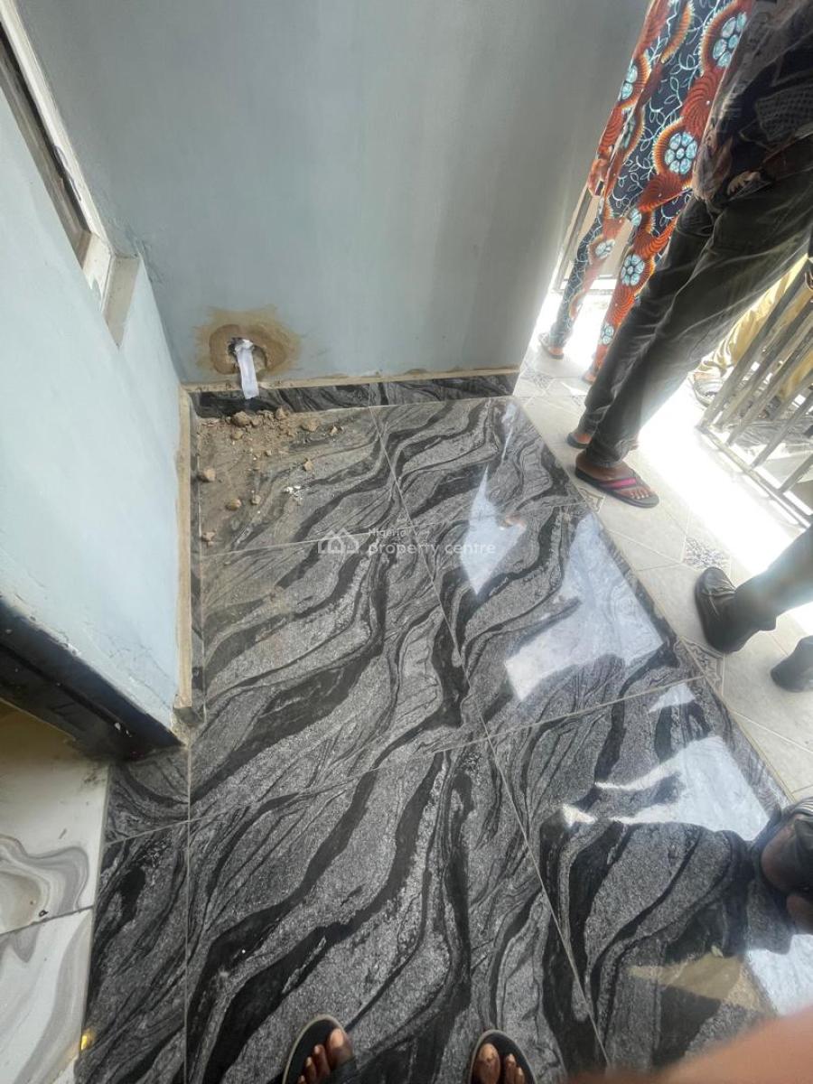 Mini Flat Apartment @ Magodo Phase 1 for 2.5m per Annum. 1, Magodo Phase 1, Gra Phase 1, Magodo, Lagos, Mini Flat (room and Parlour) for Rent