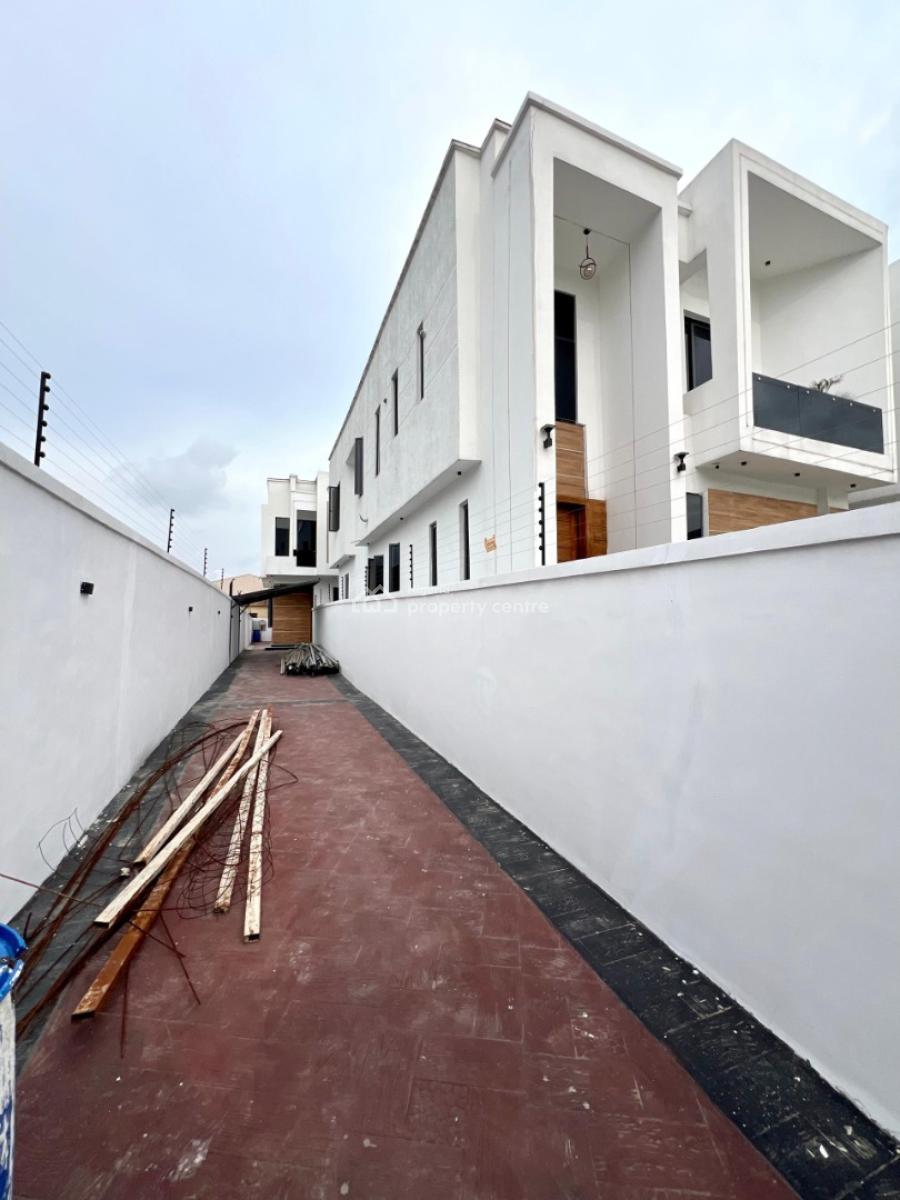 5 Bedrooms Detached Duplex with Pool, Bq, Self Service, Chevron, Lekki, Lagos, Detached Duplex for Sale