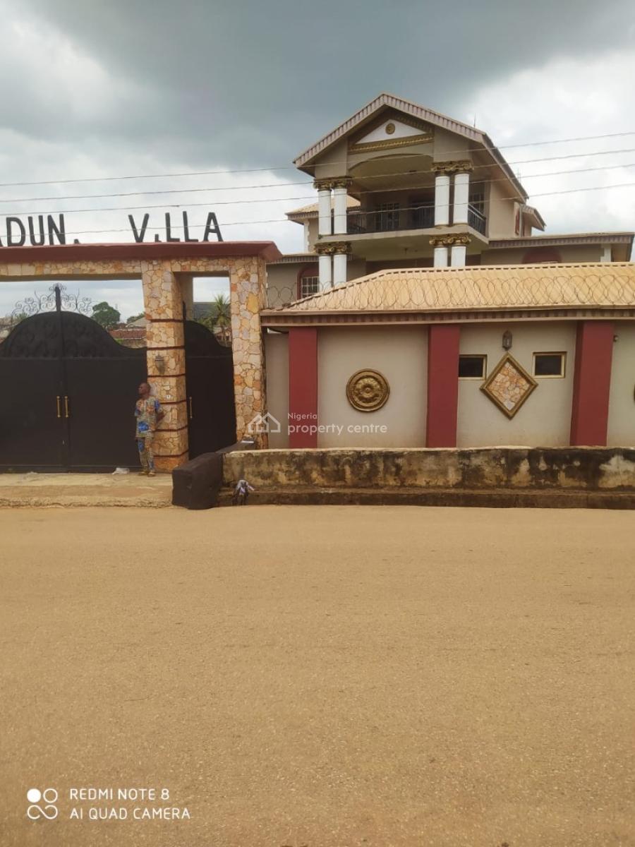 7 Bedrooms Detached House on 2 Plots, Oladunni House, Ogunyanwo Street, Sagamu, Ogun, Detached Duplex for Sale