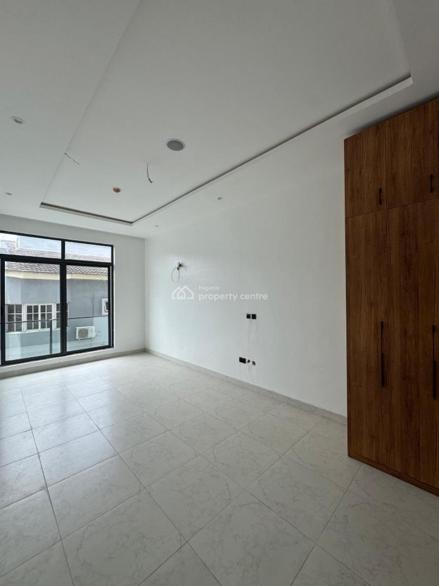 Luxury 2 Bedrooms Apartment, Lekki Phase 1, Lekki, Lagos, Flat / Apartment for Sale