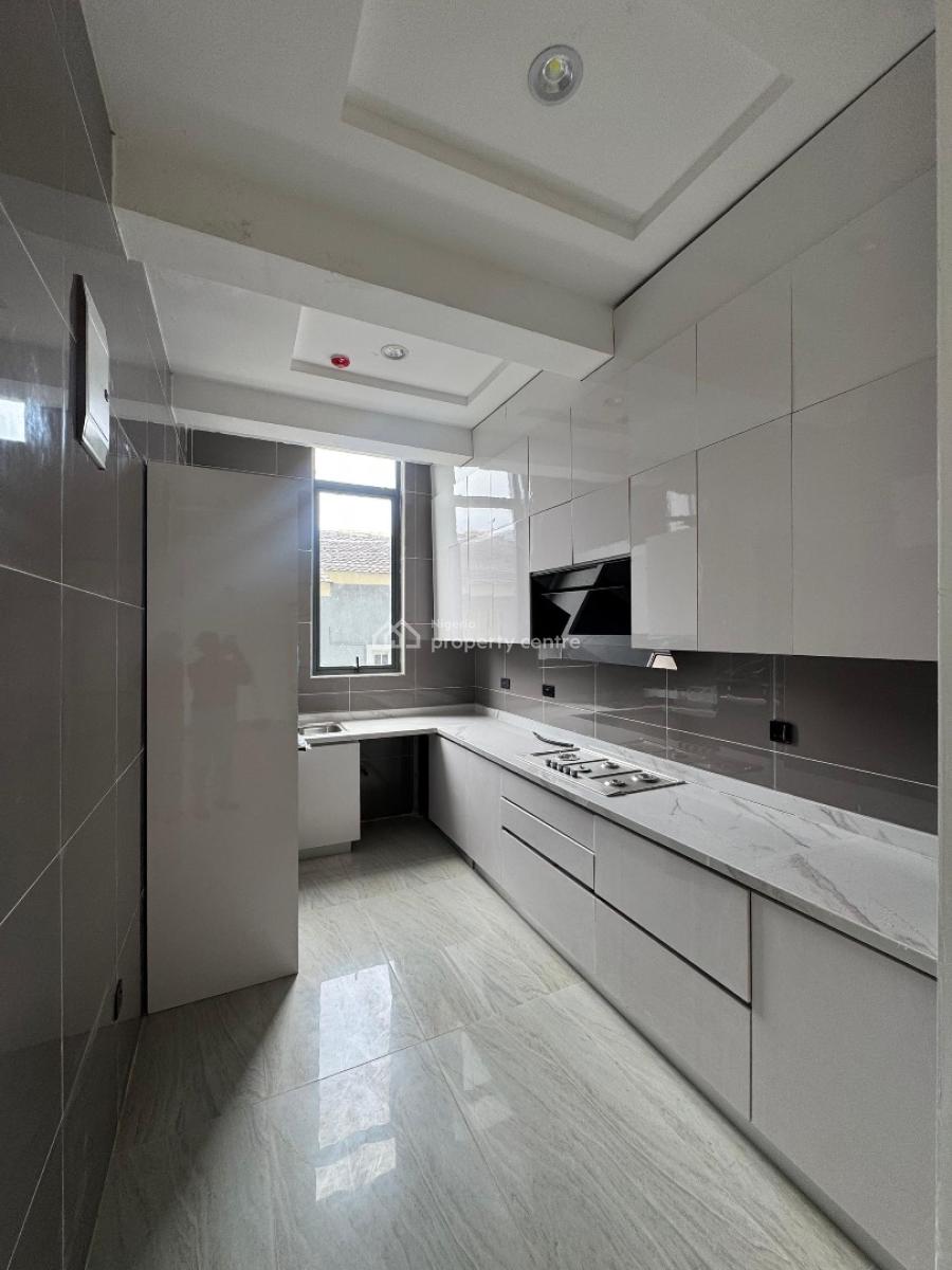 Luxury 2 Bedrooms Apartment, Lekki Phase 1, Lekki, Lagos, Flat / Apartment for Sale