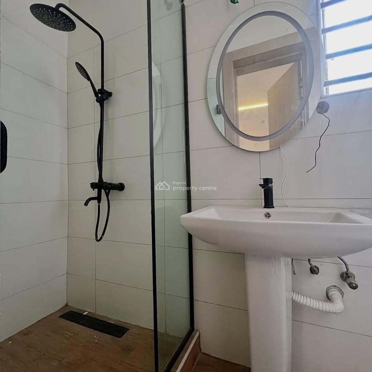 Fully Furnished Massive 3 Bedroom, Lekki Phase 1, Lekki, Lagos, Flat / Apartment for Sale