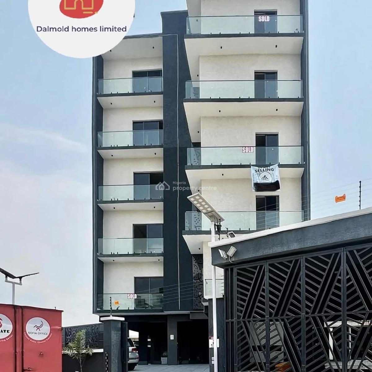 Fully Furnished Massive 3 Bedroom, Lekki Phase 1, Lekki, Lagos, Flat / Apartment for Sale