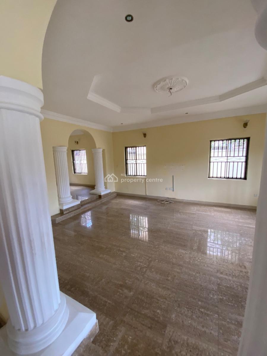 Self Serviced 5 Bedroom Fully Detached with 2 Room Bq, Large Compound, Vgc, Lekki, Lagos, Detached Duplex for Rent
