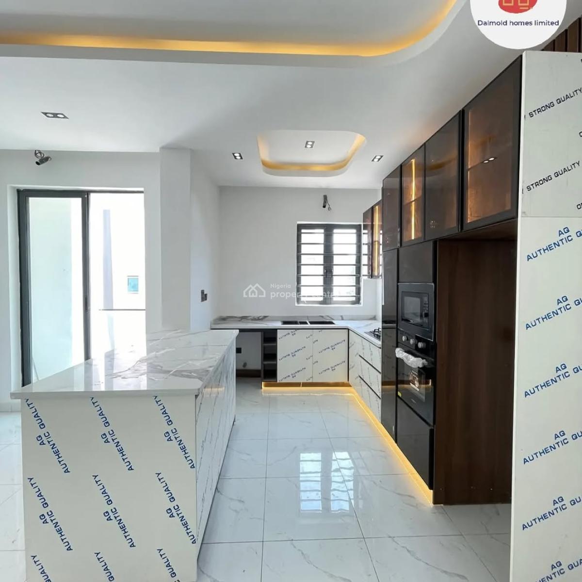 Luxurious 2 Bedroom, Ikate Elegushi, Lekki, Lagos, Flat / Apartment for Sale