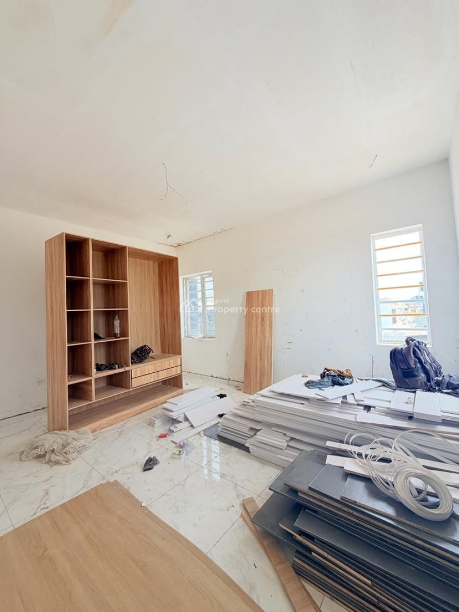 Exquisite 2 Bedroom Apartment in Serene Environment, Adeniyi Jones, Ikeja, Lagos, Flat / Apartment for Sale