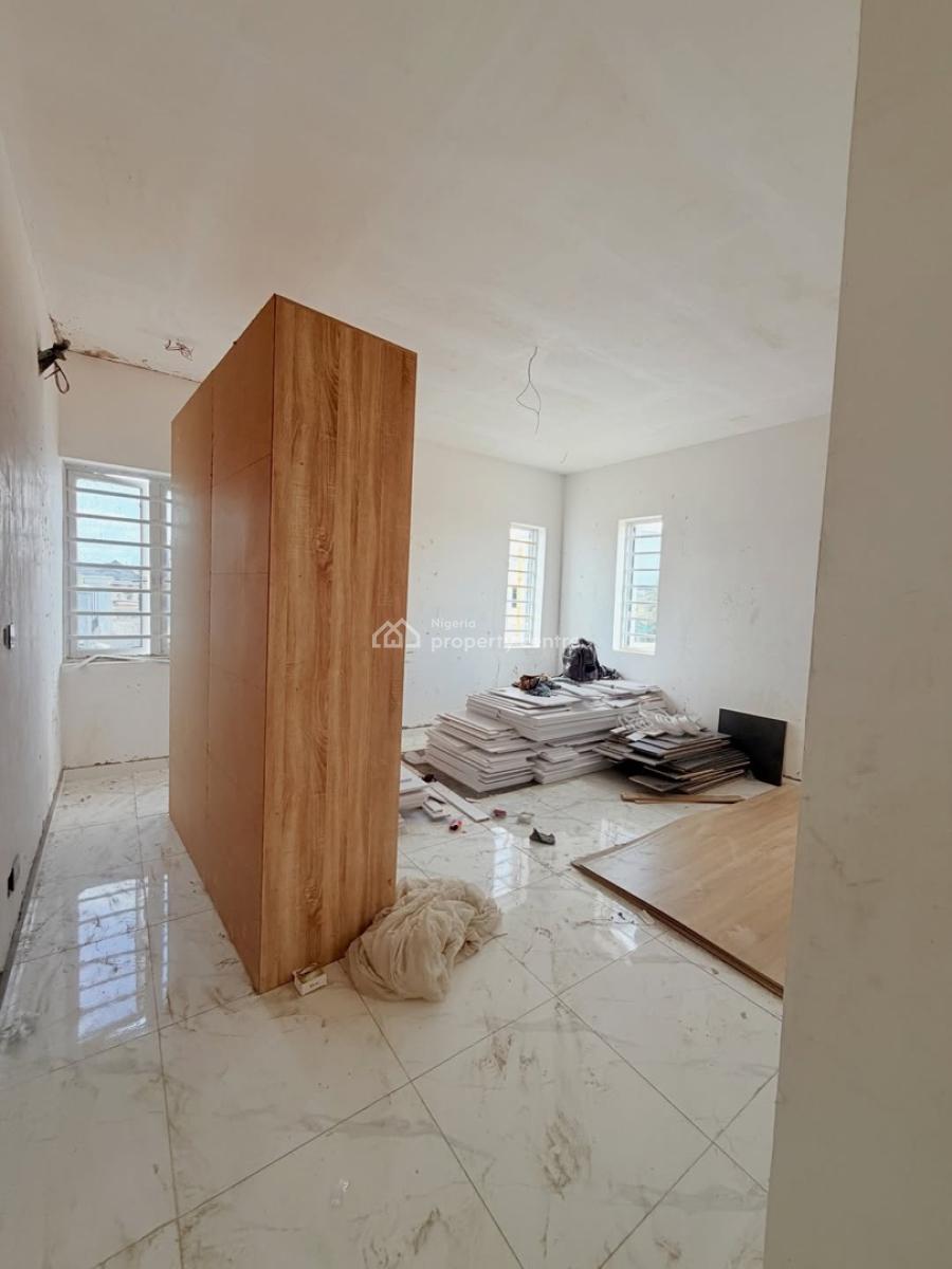 Exquisite 2 Bedroom Apartment in Serene Environment, Adeniyi Jones, Ikeja, Lagos, Flat / Apartment for Sale