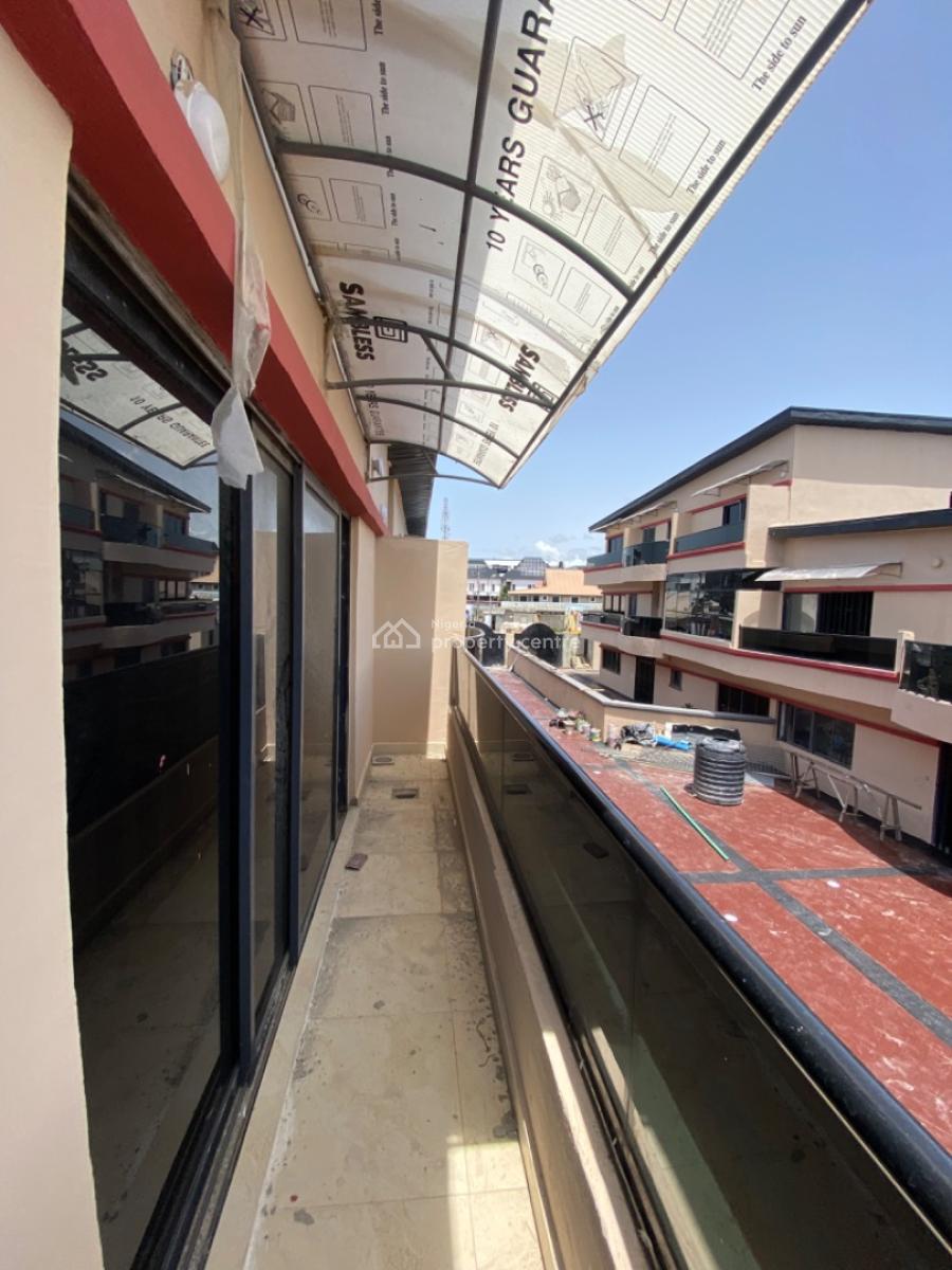 Newly Renovated 3 Bedrooms Terrace Duplex with Bq, Ologolo, Lekki, Lagos, Terraced Duplex for Sale