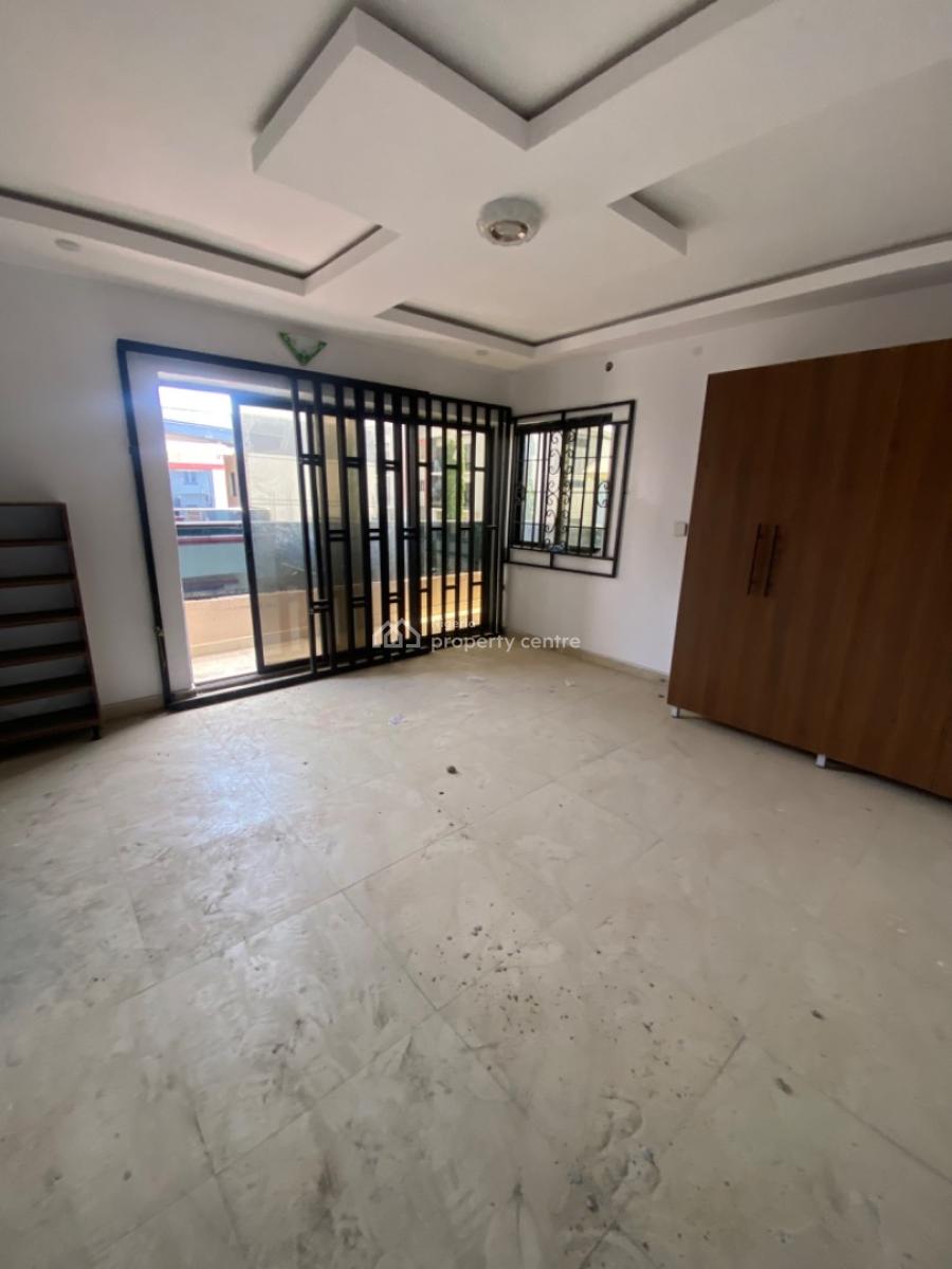 Newly Renovated 3 Bedrooms Terrace Duplex with Bq, Ologolo, Lekki, Lagos, Terraced Duplex for Sale