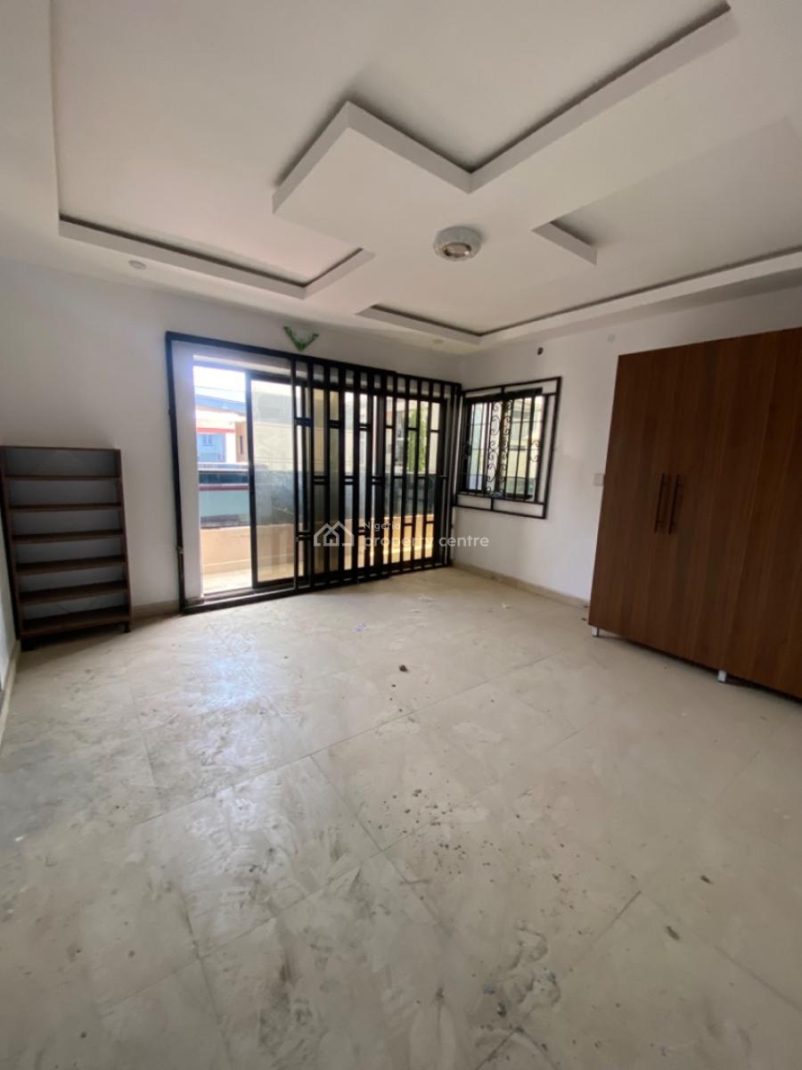 Newly Renovated 3 Bedrooms Terrace Duplex with Bq, Ologolo, Lekki, Lagos, Terraced Duplex for Sale