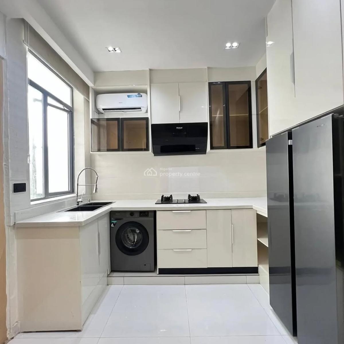 Luxurious 3 Bedroom with Bq, Ikate Elegushi, Lekki, Lagos, Flat / Apartment for Sale