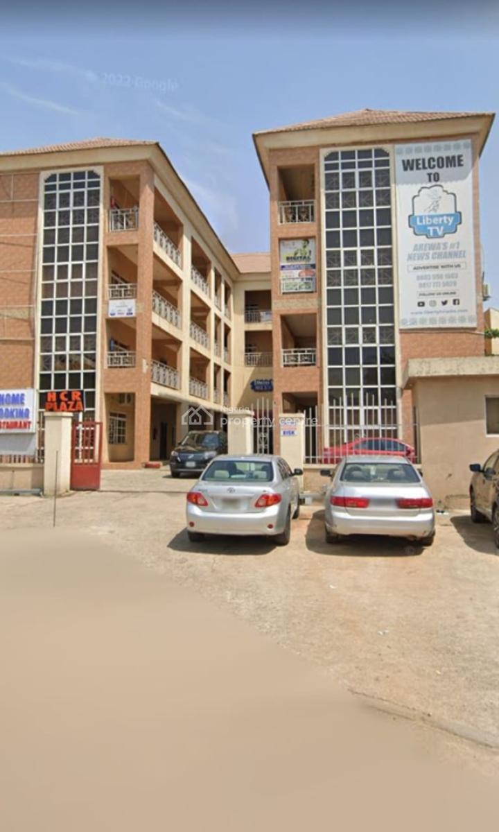 Fully Occupied Plaza on Distress, Jabi, Abuja, Plaza / Complex / Mall for Sale