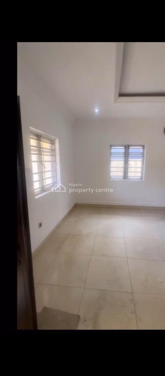 Luxury 3 Bedroom in a Secured Estate, Ologolo, Lekki, Lagos, Flat / Apartment for Rent