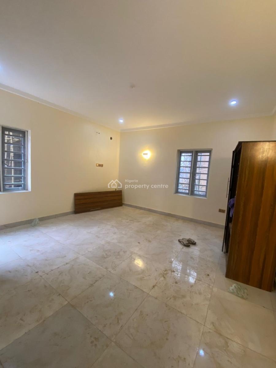 Spacious 2 Bedrooms Flat with Pop, Wardrobe and Kitchen Cabinets., Life Camp, Abuja, Flat / Apartment for Rent