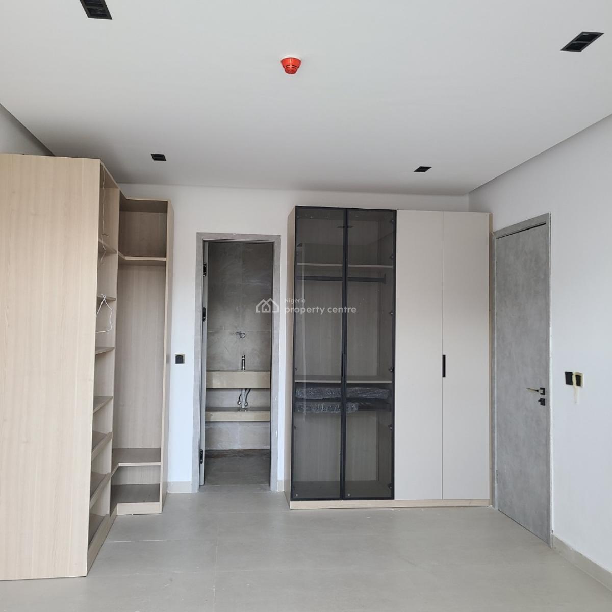 Luxury 3 Bedroom Apartment, Freedom Way, Lekki, Lagos, Flat / Apartment for Sale