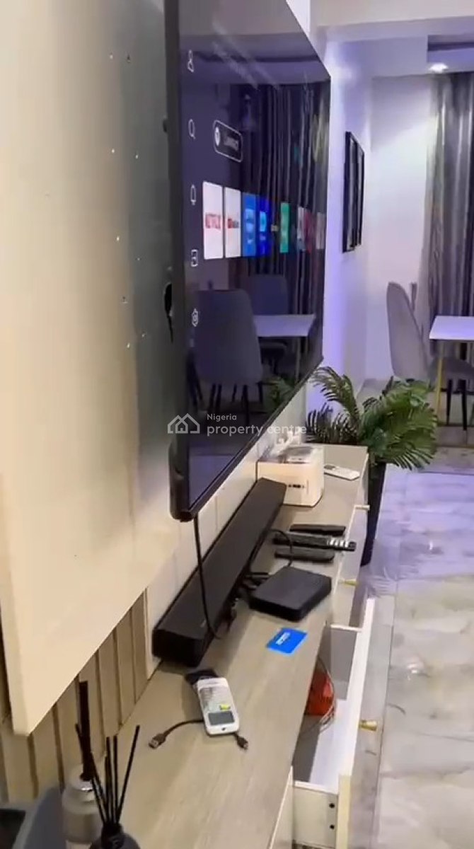 Luxuriously Furnished 3-bedroom Flat, Enl Estate, Guzape District, Abuja, Flat / Apartment for Rent