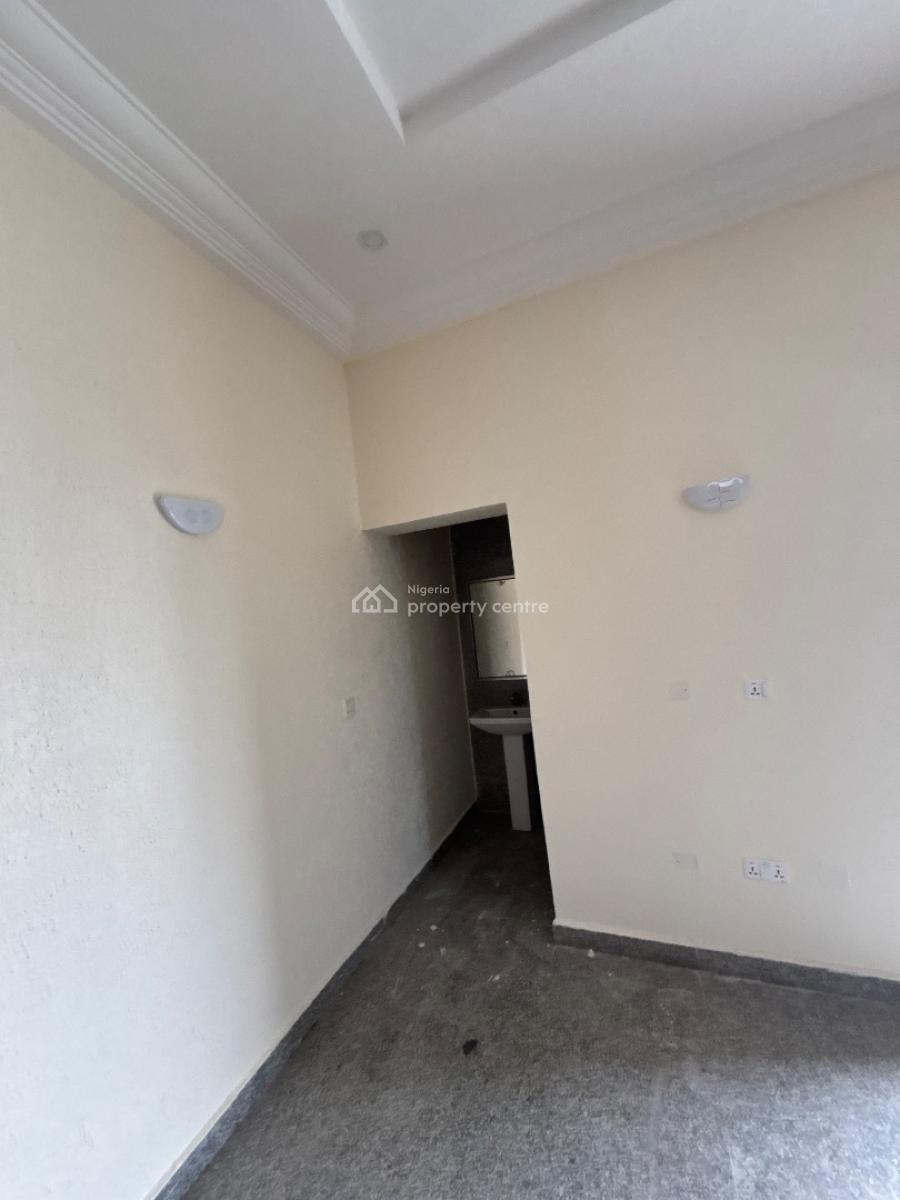 Luxury 2-bedroom Apartment, After Navy Quarters, Jahi, Abuja, Flat / Apartment for Rent