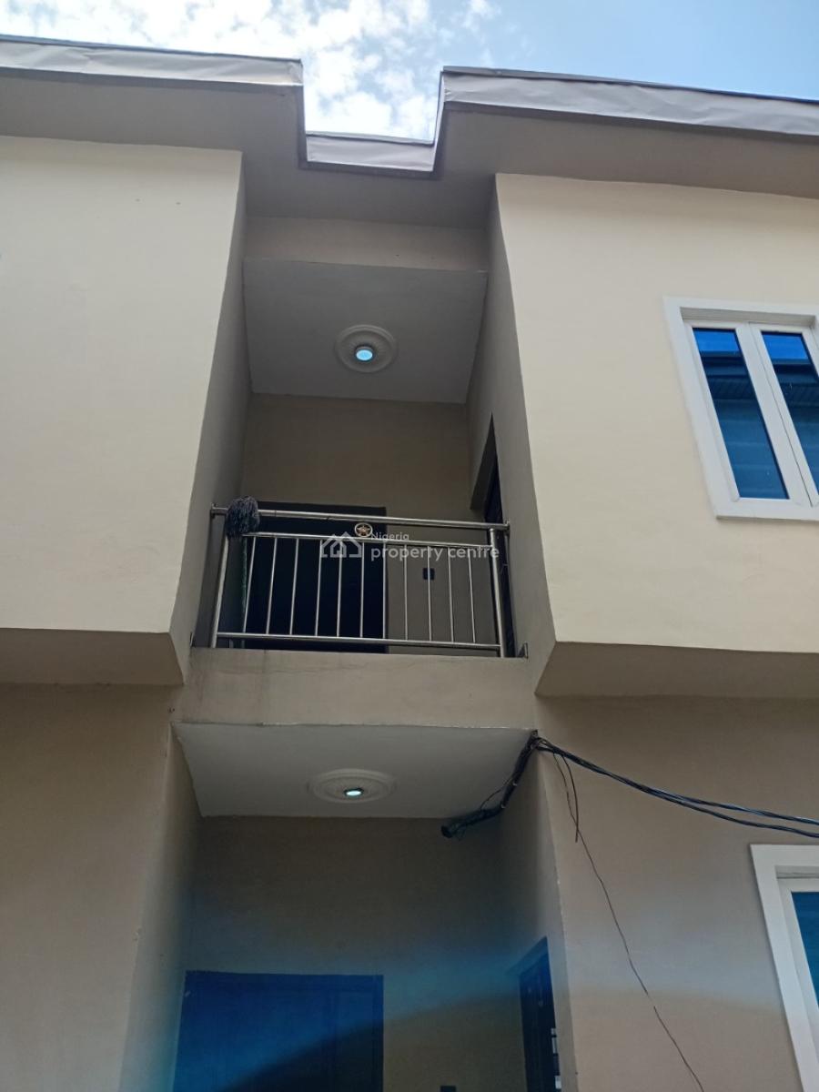 Luxury 2 Bedroom Up for Grabs, Osapa, Lekki, Lagos, Flat / Apartment for Rent