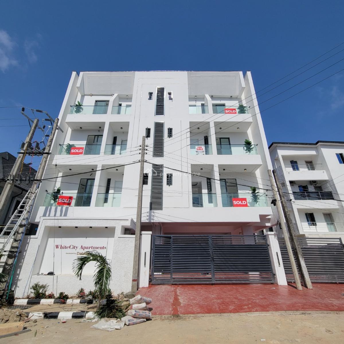 Aesthetically Pleasing 2 Bedroom Apartment Within a Secured Environmen, Ikate, Lekki, Lagos, Flat / Apartment for Sale