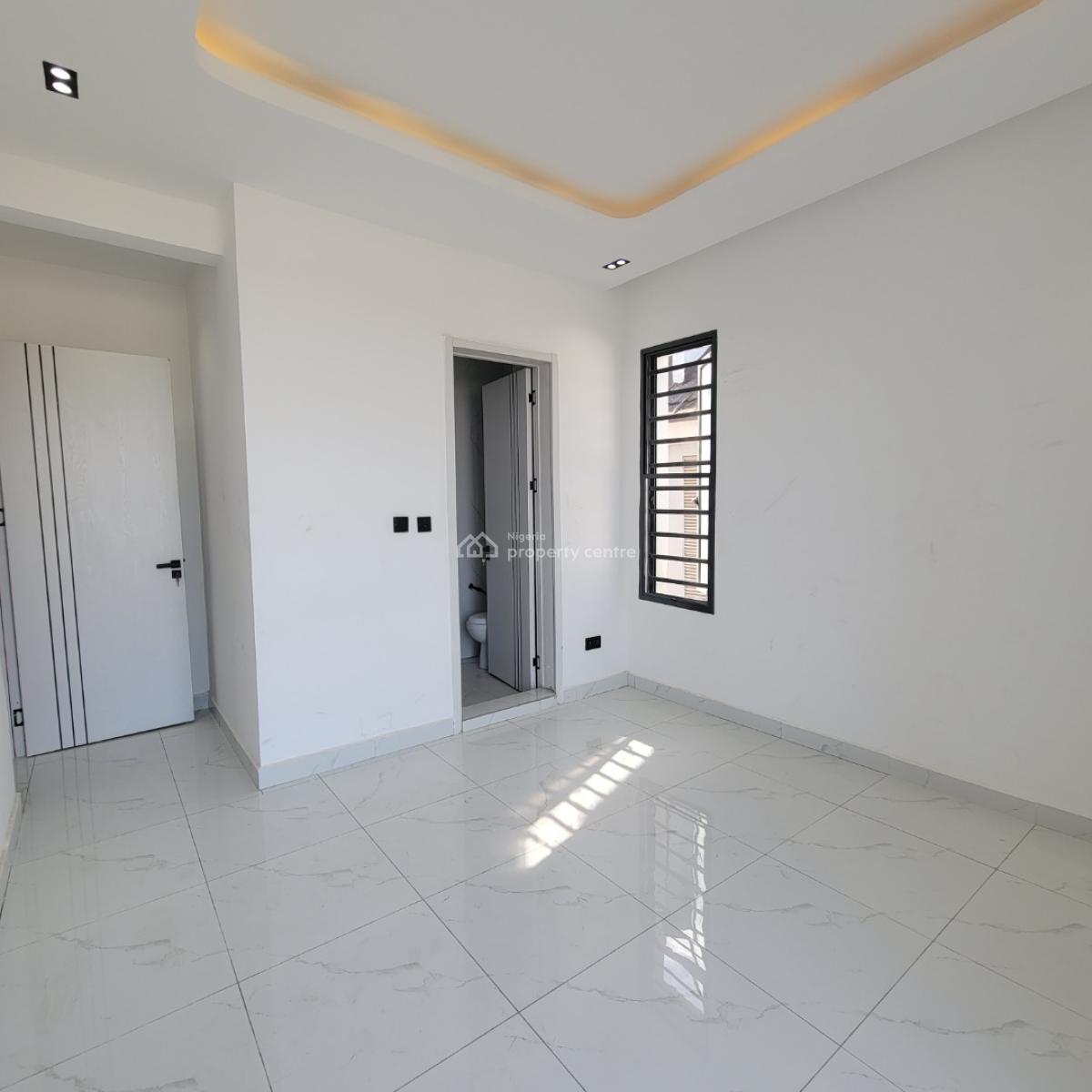 Aesthetically Pleasing 2 Bedroom Apartment Within a Secured Environmen, Ikate, Lekki, Lagos, Flat / Apartment for Sale