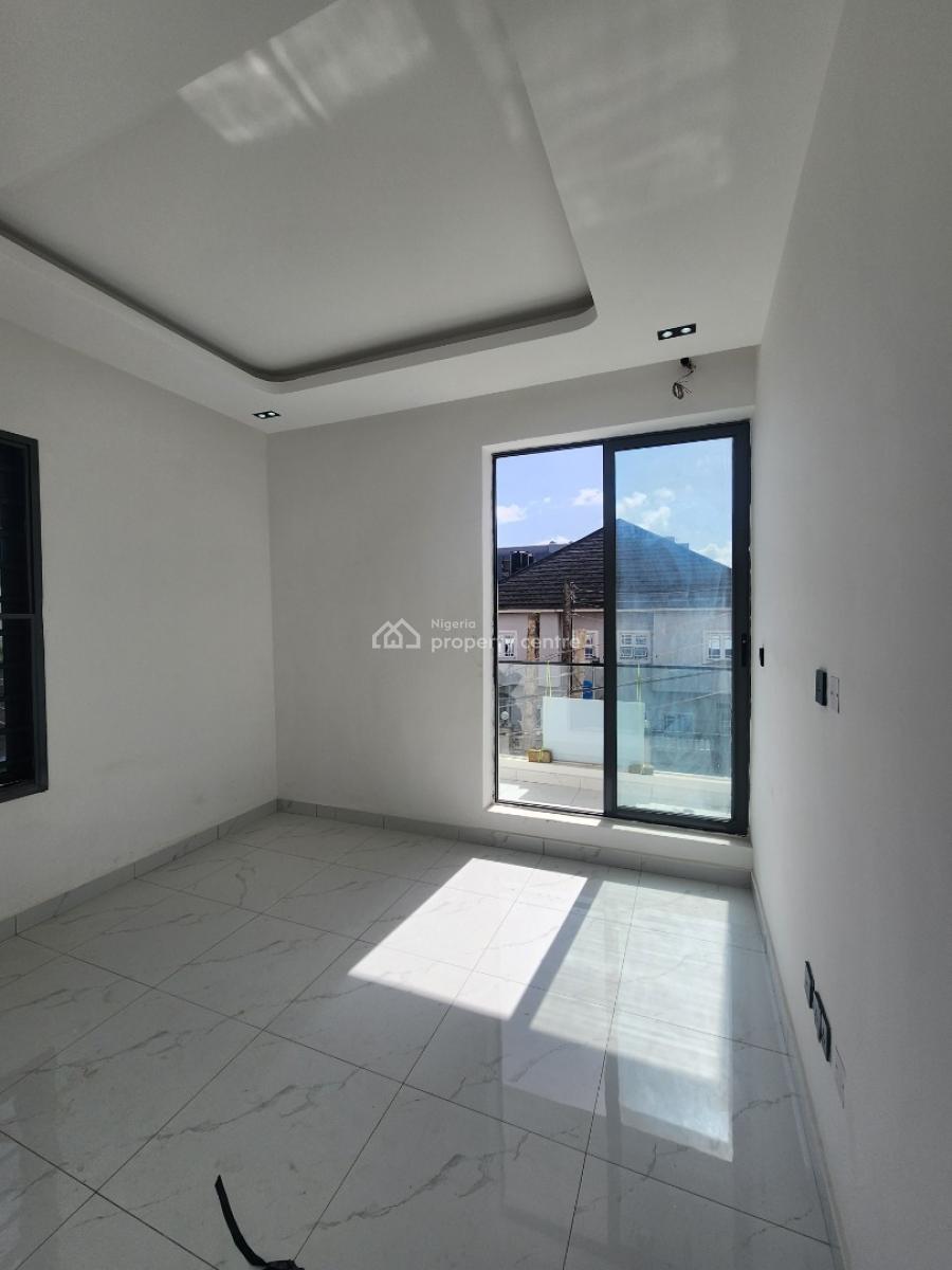 Luxury 2 Bedroom Apartment with an Elevator, Gym, & Pool, Ikate, Lekki, Lagos, Flat / Apartment for Sale