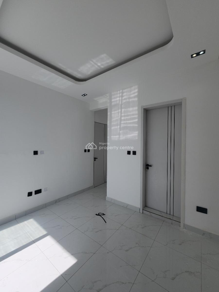 Luxury 2 Bedroom Apartment with an Elevator, Gym, & Pool, Ikate, Lekki, Lagos, Flat / Apartment for Sale