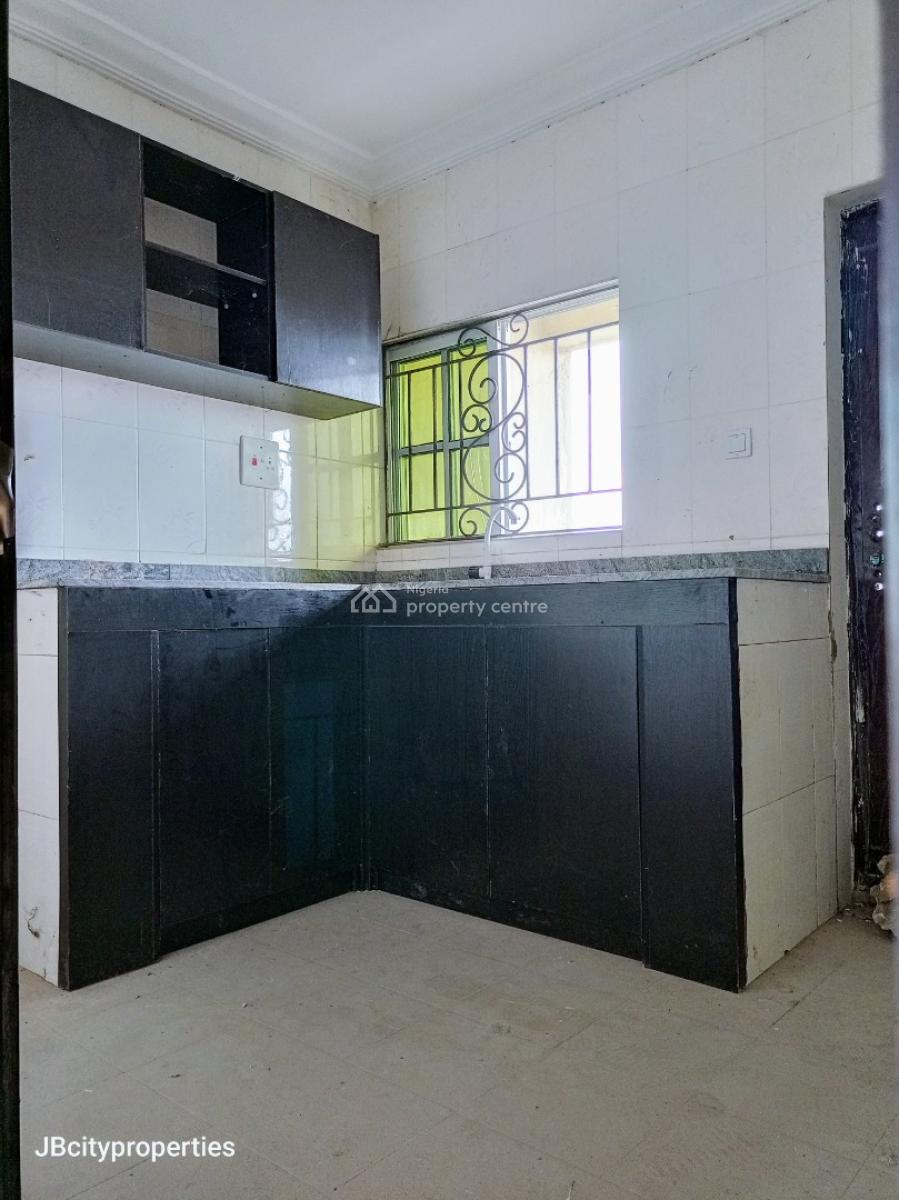 Sharp 2 Bedroom Apartment, Harmony Estate, Oke Ira Nla, Ajah, Lagos, Flat / Apartment for Rent
