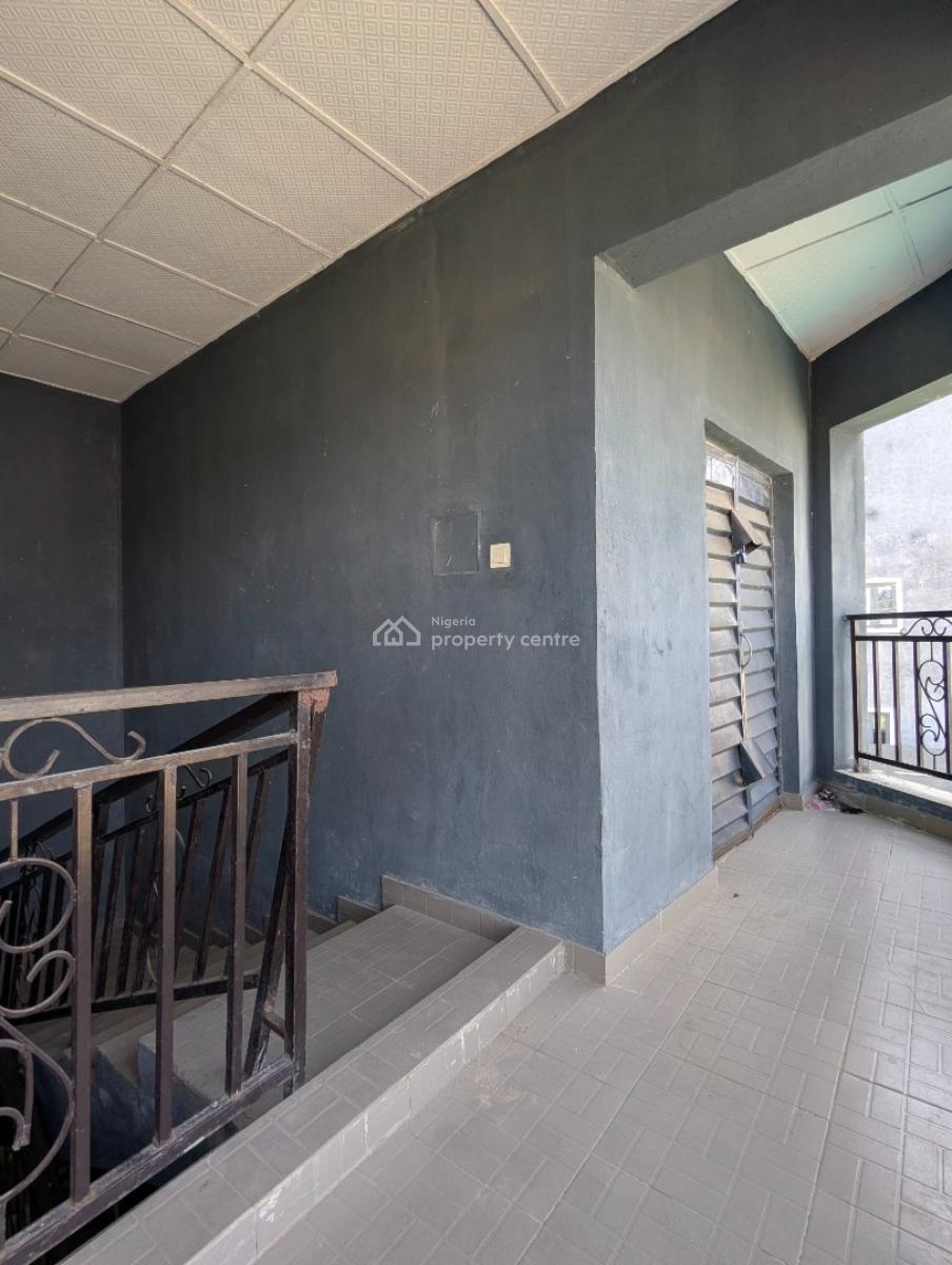 High-traffic Corner Shop Available 1st Floor, Ogombo, Ajah, Lagos, Shop for Rent