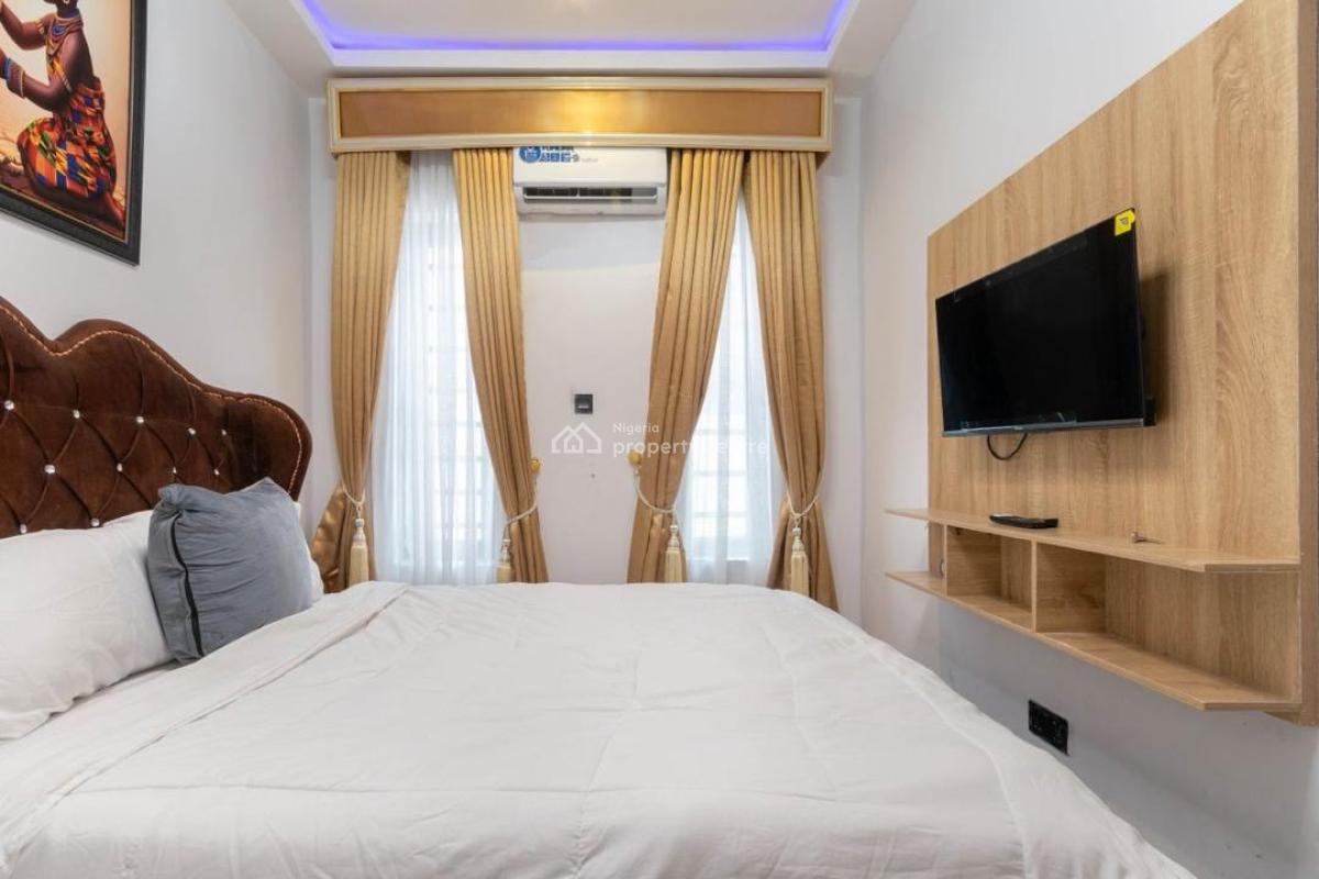 Fully Furnished and Serviced 2-bedroom Apartment, Ologolo Lekki, Ologolo, Lekki, Lagos, Flat / Apartment for Rent