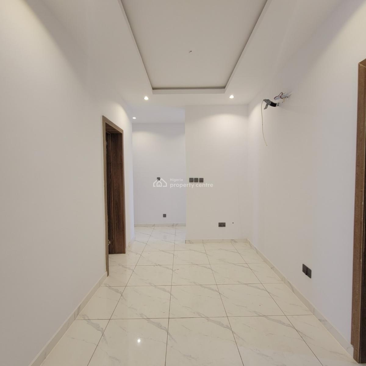 Gorgeous 3 Bedroom Apartment Within a Serene Environment with Bq, Ikate, Lekki, Lagos, Flat / Apartment for Sale