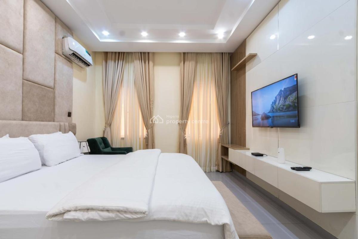 Luxury 4 Bedroom Waterfront Apartment, Lekki Phase 1, Lekki, Lagos, Flat / Apartment Short Let