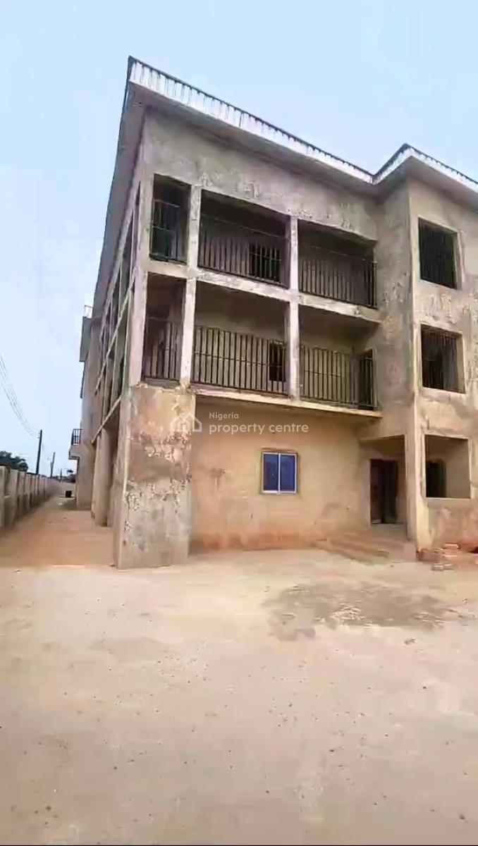 Storey Building of 20 Rooms, Benin, Oredo, Edo, Terraced Bungalow for Sale