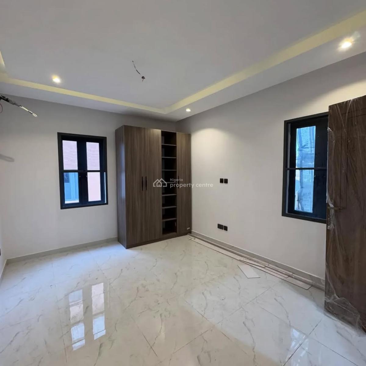 Luxurious 3 Bedroom with Bq, Ikate Elegushi, Lekki, Lagos, Flat / Apartment for Sale