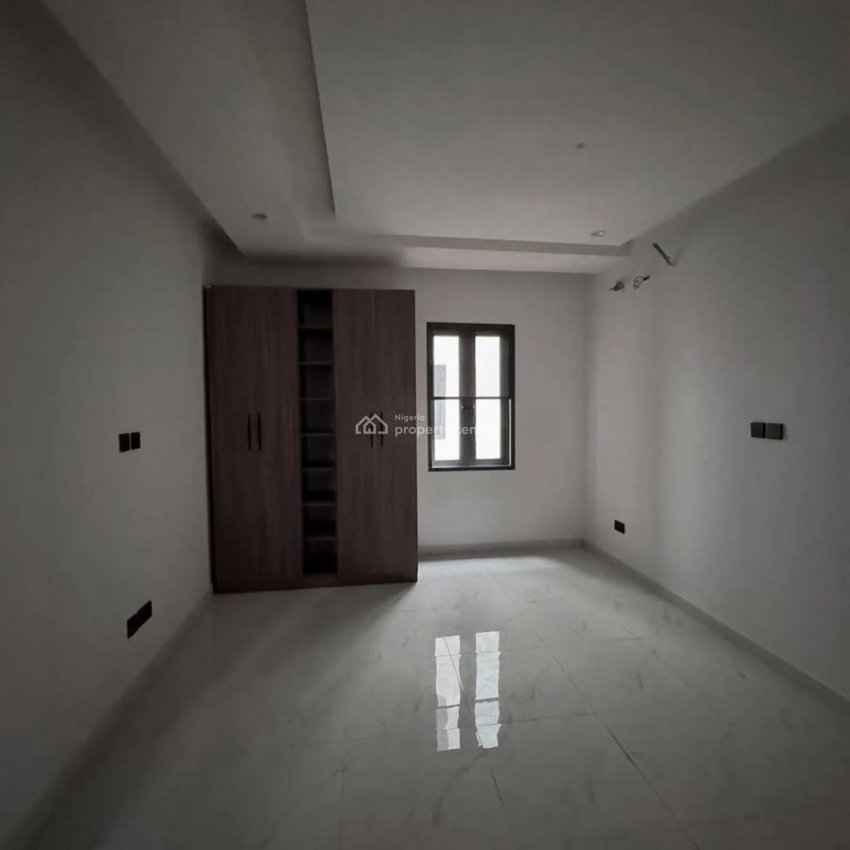 Luxurious 3 Bedroom with Bq, Ikate Elegushi, Lekki, Lagos, Flat / Apartment for Sale