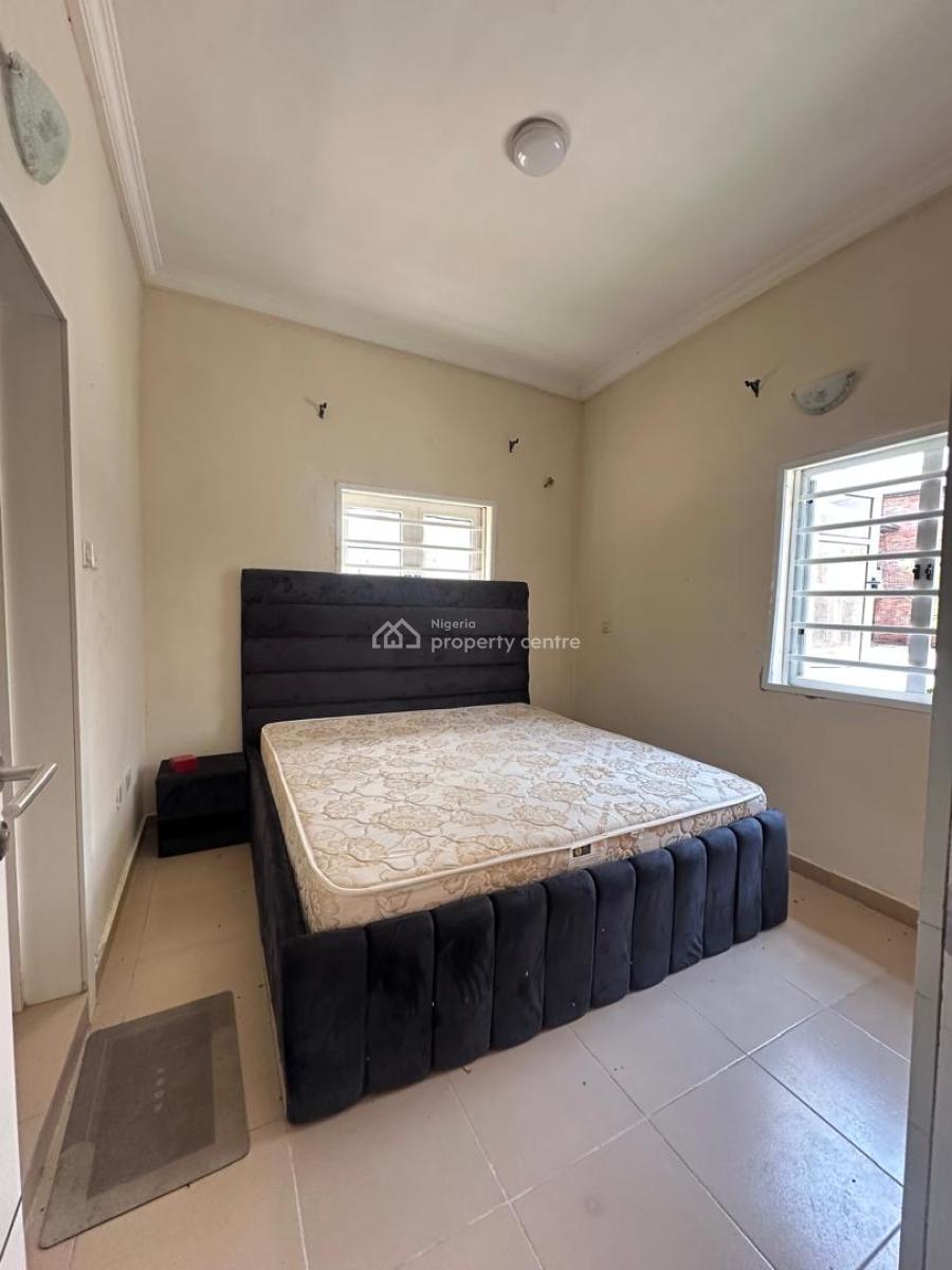 2 Bedroom Semi Furnished, Ikota, Lekki, Lagos, Block of Flats for Sale