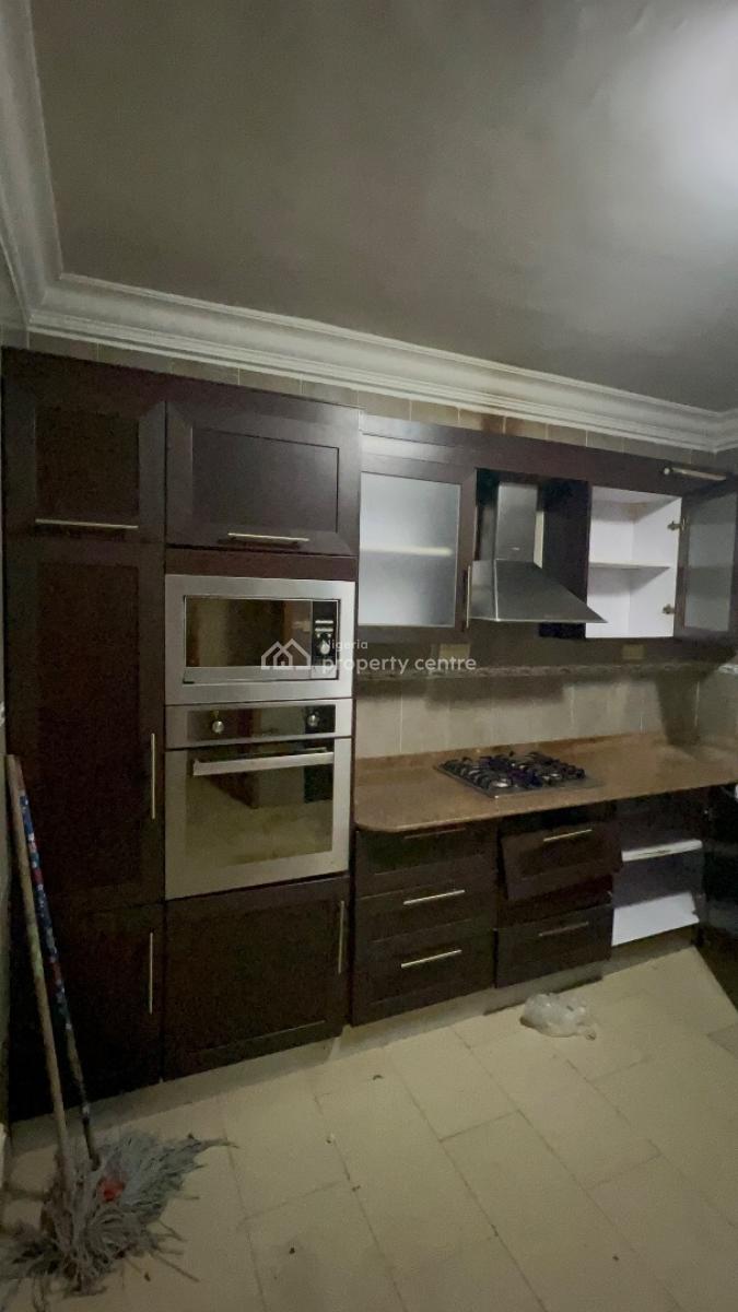 a Well-designed 4-bedroom Terrace Duplex with Bq, Lekki Phase 1, Lekki, Lagos, House for Rent