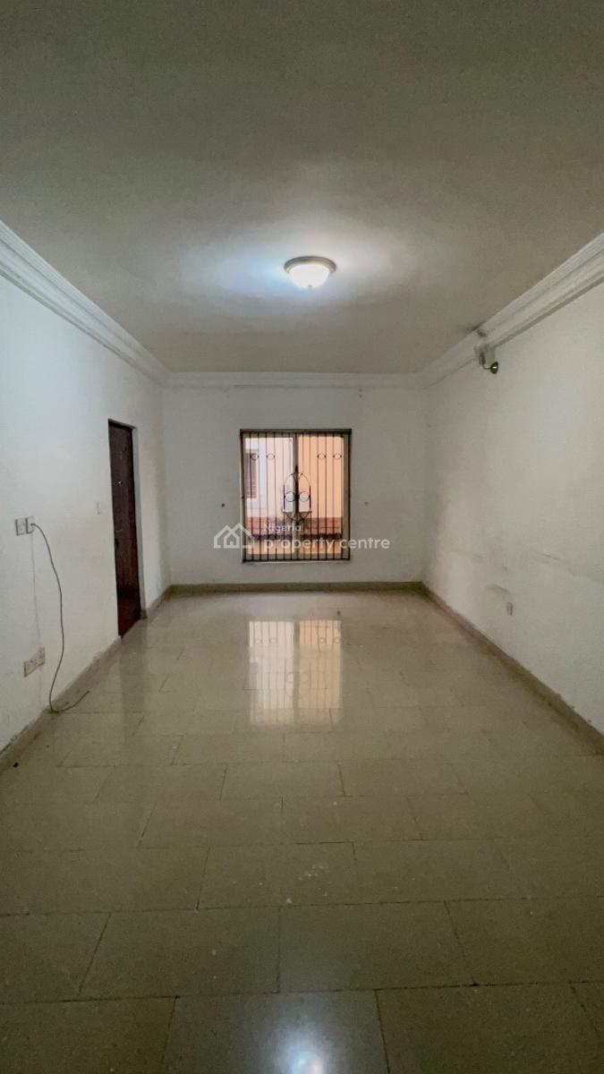 a Well-designed 4-bedroom Terrace Duplex with Bq, Lekki Phase 1, Lekki, Lagos, House for Rent