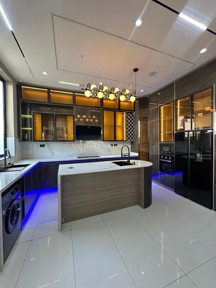 5 Bedroom Well Finished Fully Detached Duplex with Swimming Pool + Bq, 2nd Toll Gate, Lekki, Lagos, Detached Duplex for Sale