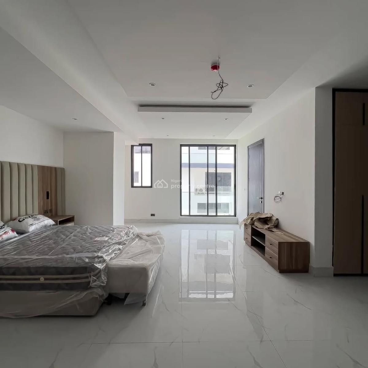 Luxurious 4 Bedroom Mansionatte& Penthouse, Banana Island, Ikoyi, Lagos, Detached Duplex for Sale