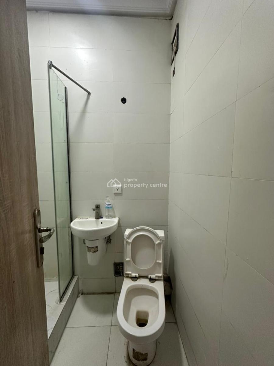 2 Bedroom Apartment with Elevator, Chevron, Lekki, Lagos, Flat / Apartment for Rent