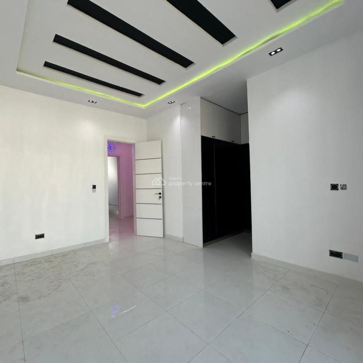 Exquisitely Built 3 Bedroom Terrace Duplex with Bq, Ikota, Lekki, Lagos, Terraced Duplex for Sale