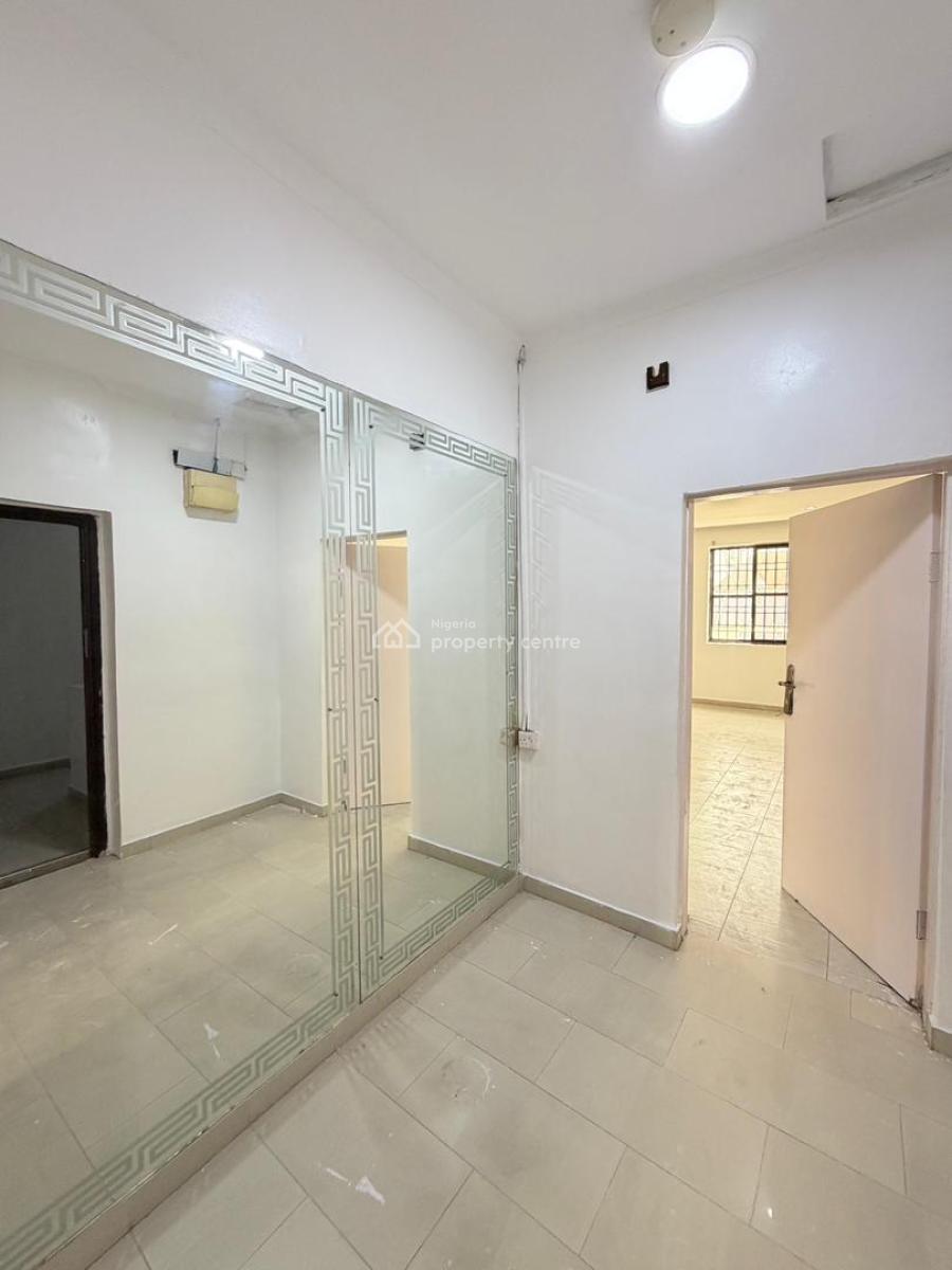 Well Maintained 4 Bedroom Semi Detached Duplex with Bq, Lekki Phase 1, Lekki, Lagos, Semi-detached Duplex for Sale