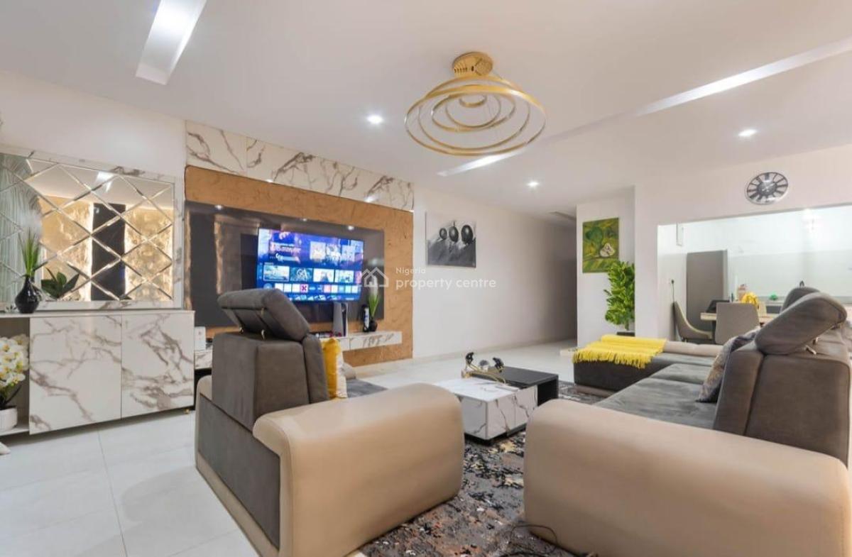 Luxurious 2 Bedroom Cozy Apartment with Swimming Pool, Ps5 & Elevator, Lekki Phase 1, Lekki, Lagos, Flat / Apartment Short Let