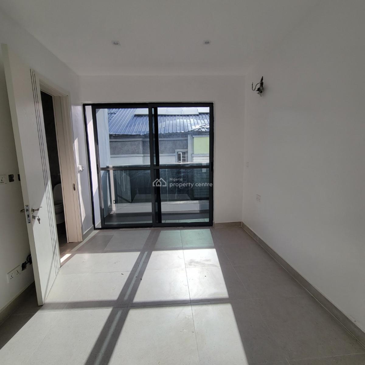 Excellent 3 Bedroom Apartment, Ikate, Lekki, Lagos, Flat / Apartment for Sale