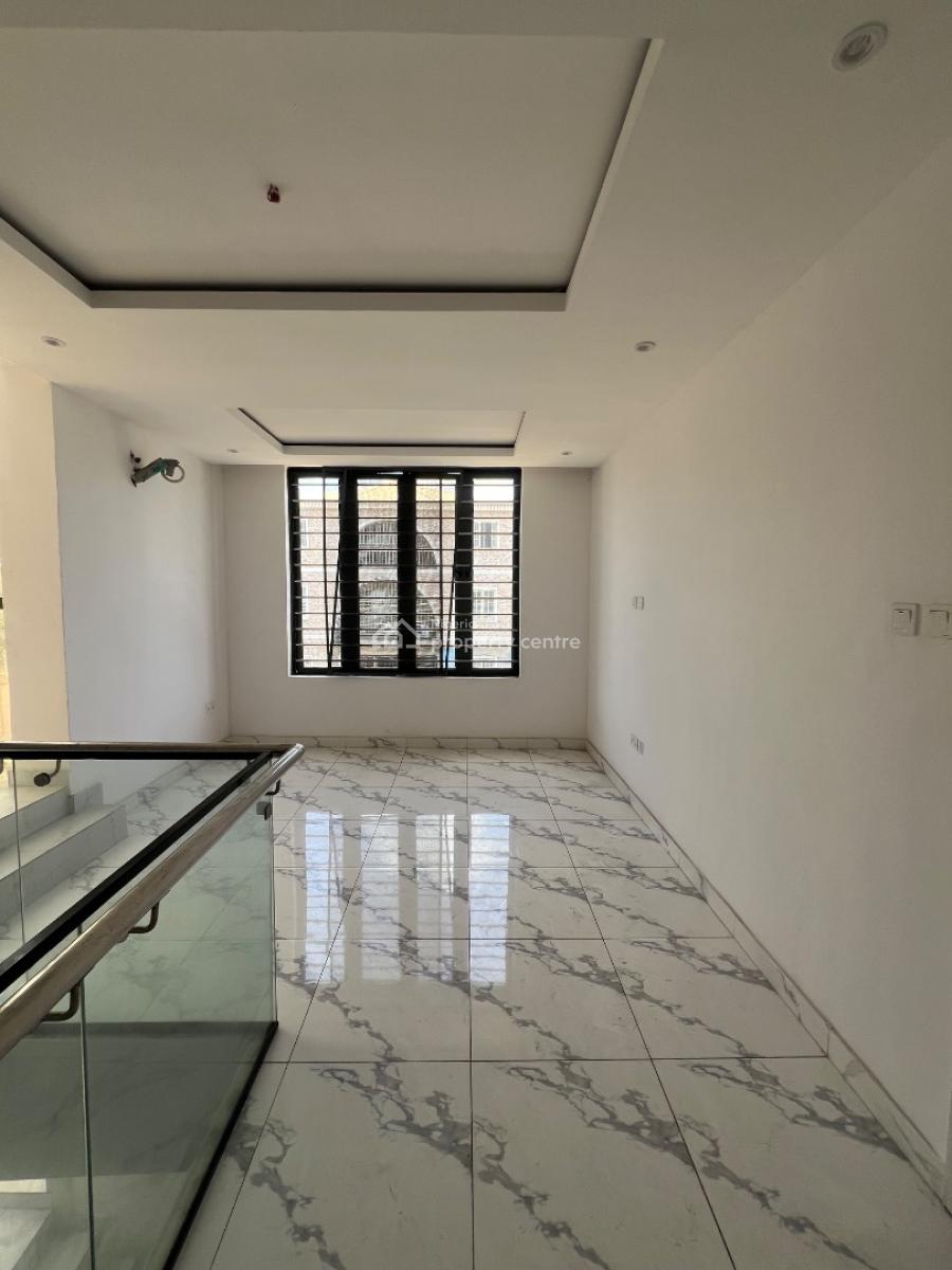 4 Bedroom Semi Detached & Bq, Ologolo, Lekki, Lagos, Semi-detached Duplex for Rent