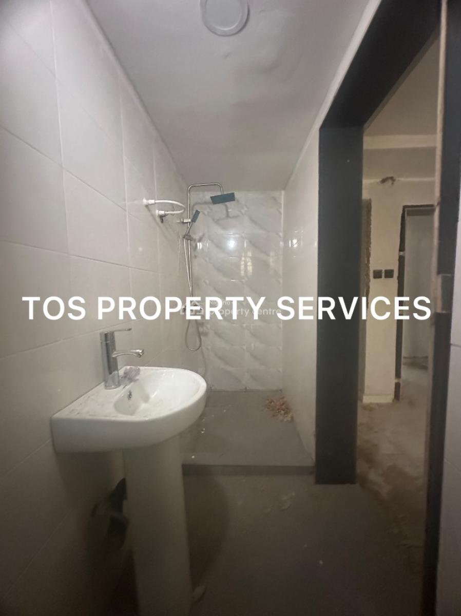 2 Bedroom All Rooms Ensuite Apartment, Sabo, Alagomeji, Yaba, Lagos, Flat / Apartment for Rent