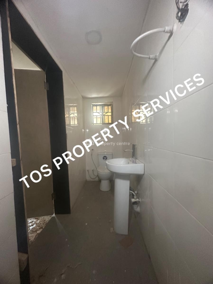2 Bedroom All Rooms Ensuite Apartment, Sabo, Alagomeji, Yaba, Lagos, Flat / Apartment for Rent