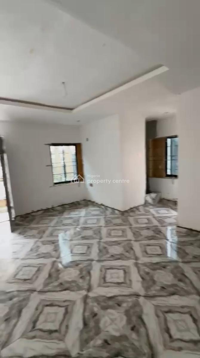 Massive One Bedroom Apartment, Finbarrs Road, Akoka, Yaba, Lagos, Mini Flat (room and Parlour) for Rent